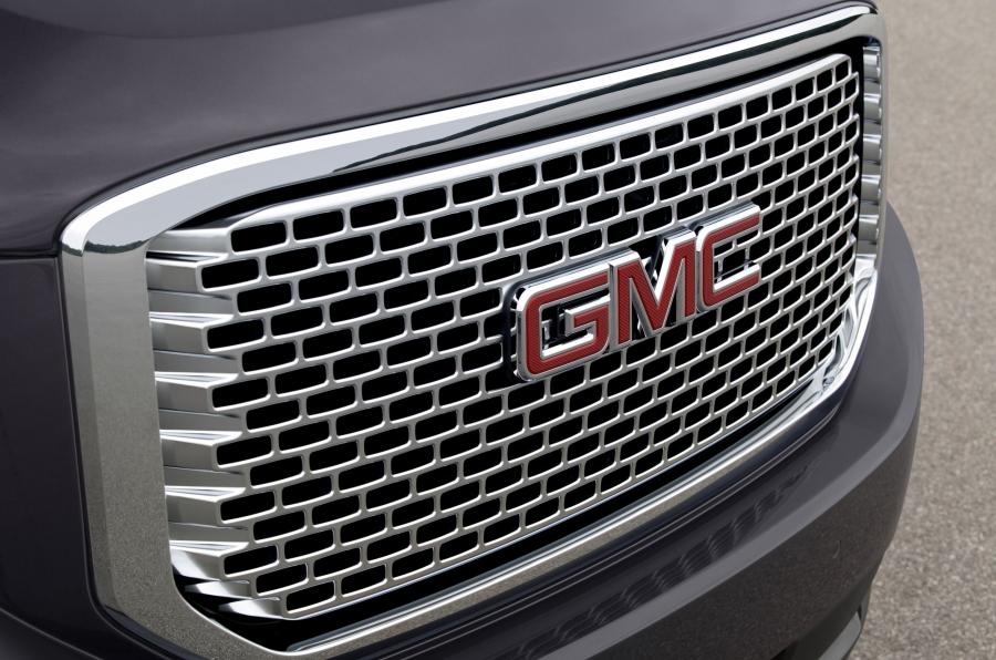  GMC Yukon Denali 2015 года  (фото 50 из 52)